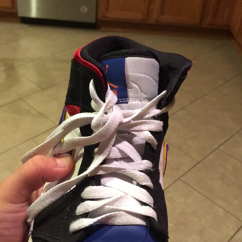 Jordan 1 mid se